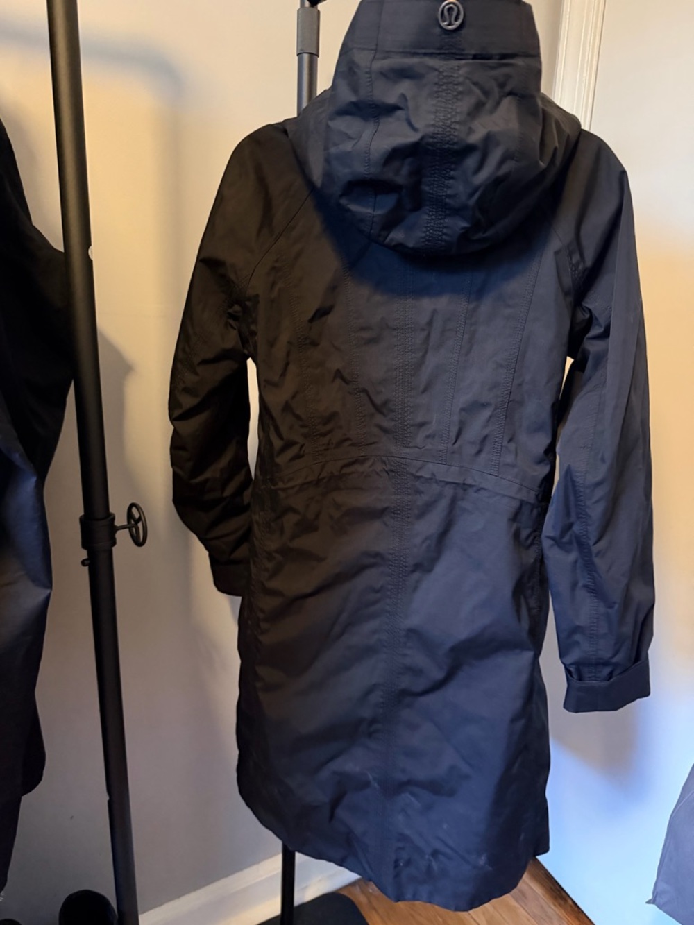 Lululemon Long Rain Jacket - Picture 6 of 9